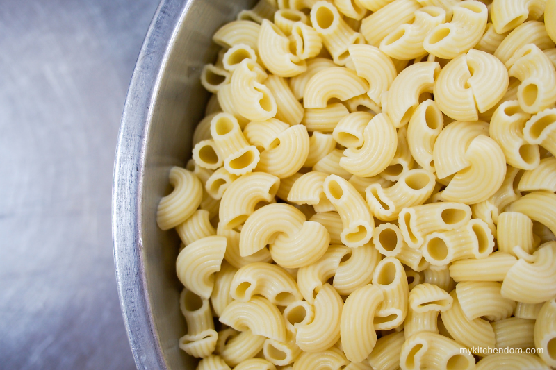 cooked macaroni for the cheesy baked macaroni recipe
